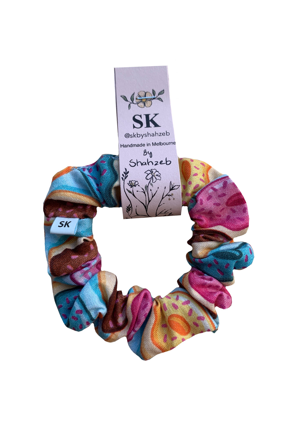 A donuts print scrunchie in small size.